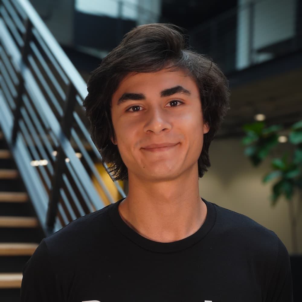 Evin, Roamly adventure insurance specialist